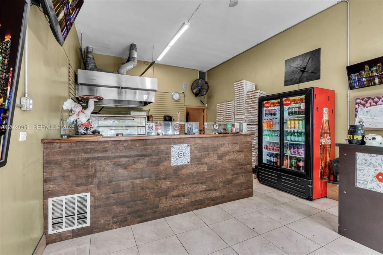 2389 SW 22nd St , Miami, FL 33145 Photo