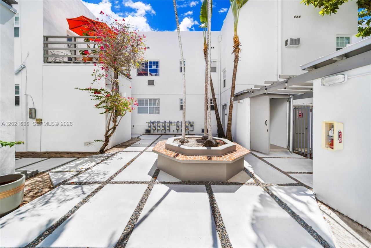 408 W 25th St , Unit 8, Miami Beach, FL 33140 Photo