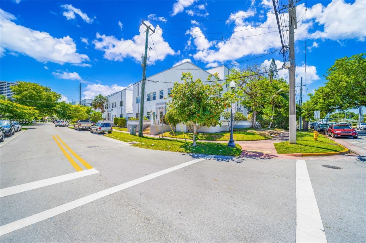 408 W 25th St , Unit 8, Miami Beach, FL 33140 Photo