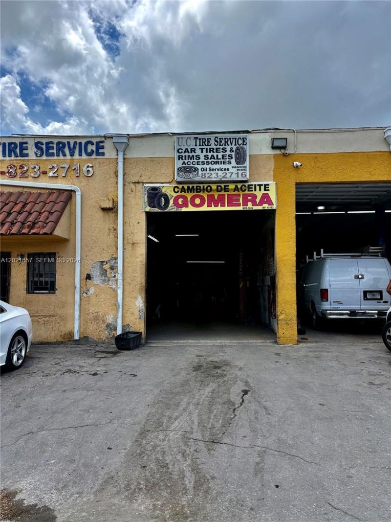11750 NW 87th Pl, Hialeah Gardens, FL 33018 Photo
