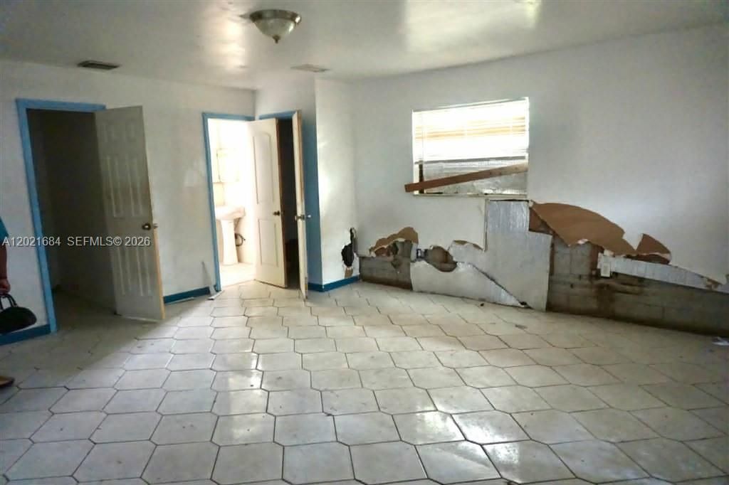 1667 NW 67th St , Miami, FL 33147 Photo
