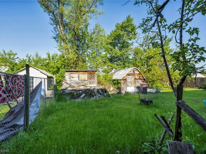 8 Anaconda Road, Akron, OH 44310 Photo 28