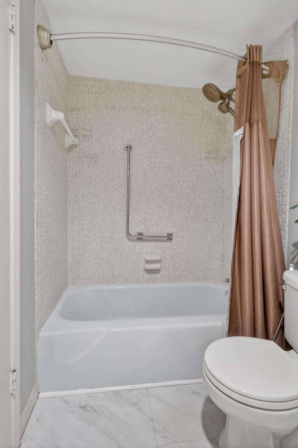 4330 Hillcrest Drive, Unit 302, Hollywood, FL 33021 Photo
