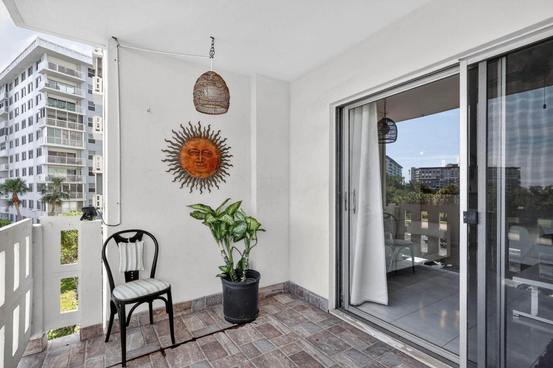 4330 Hillcrest Drive, Unit 302, Hollywood, FL 33021 Photo