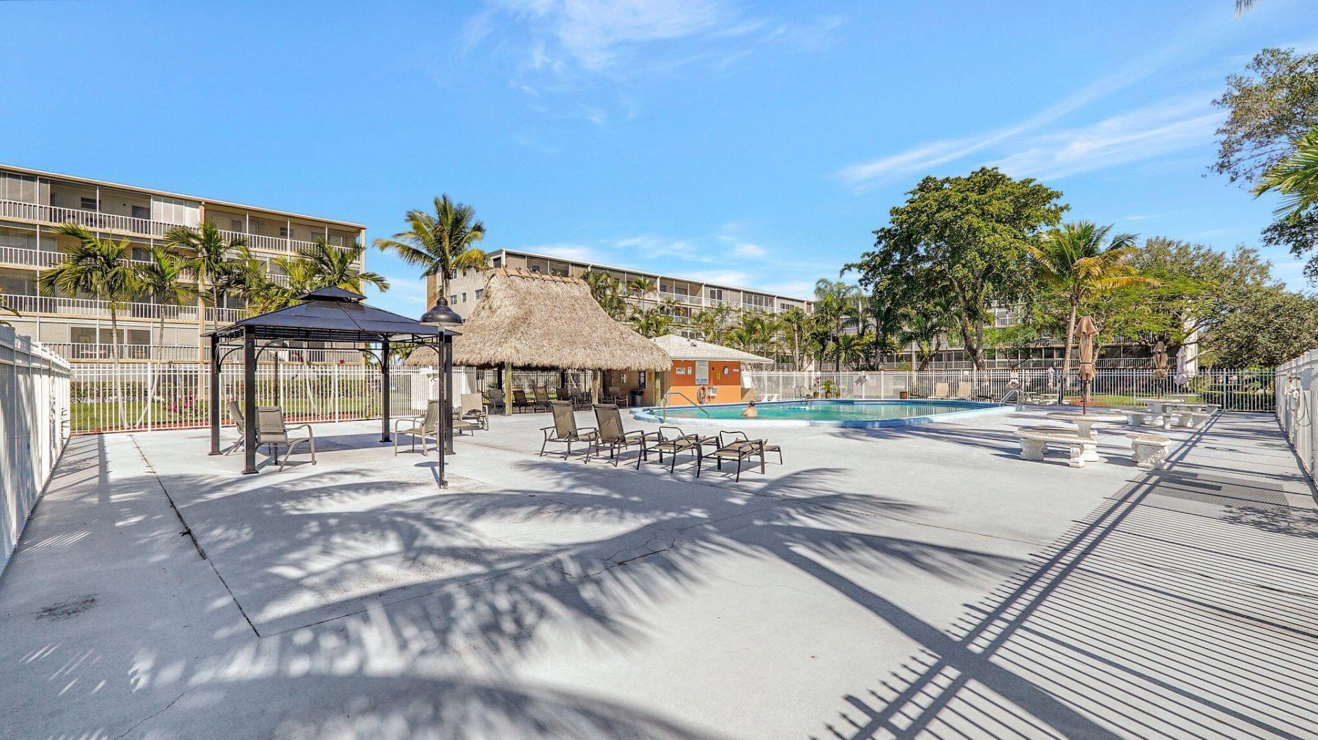 4330 Hillcrest Drive, Unit 302, Hollywood, FL 33021 Photo