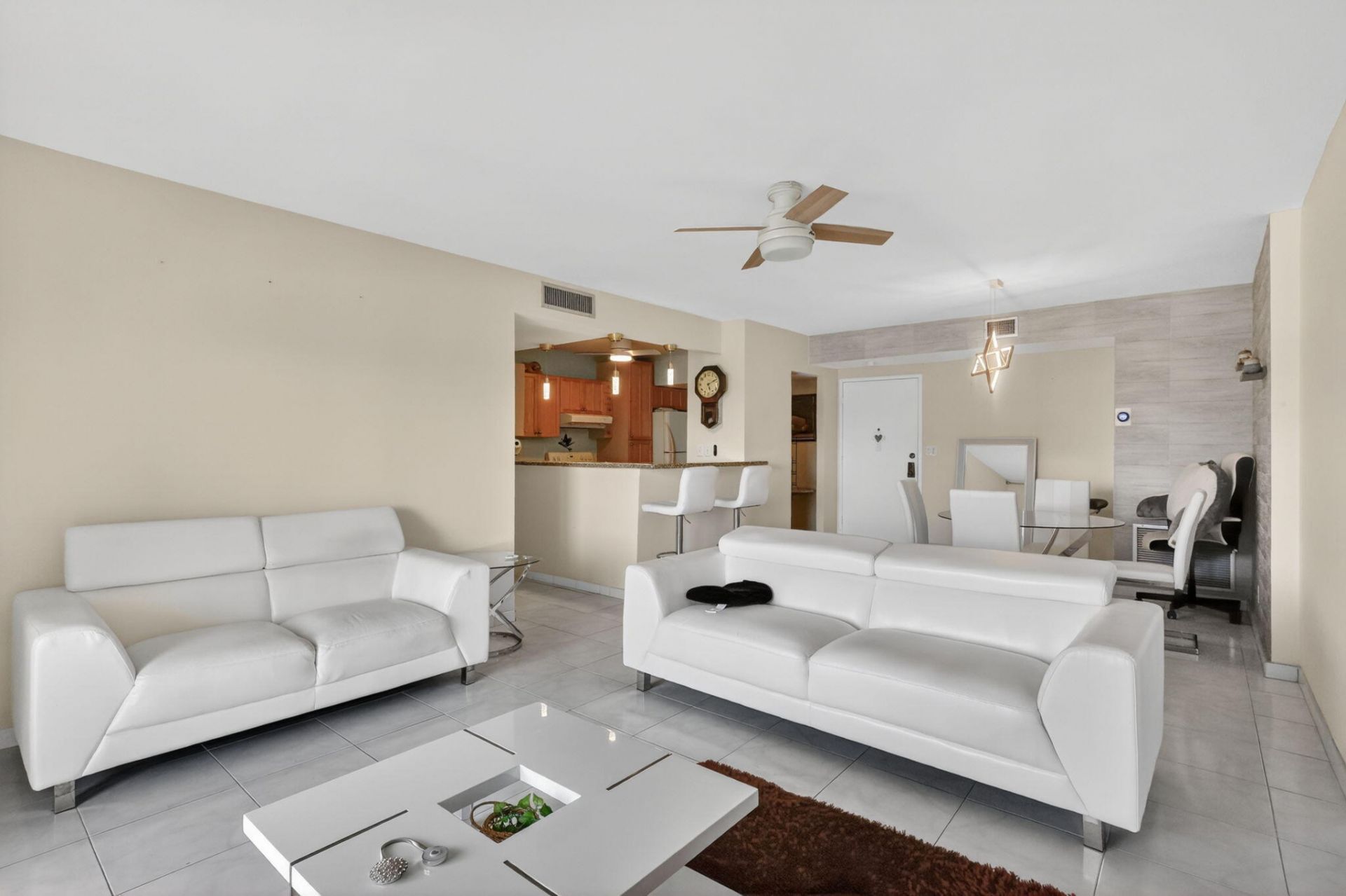 4330 Hillcrest Drive, Unit 302, Hollywood, FL 33021 Photo