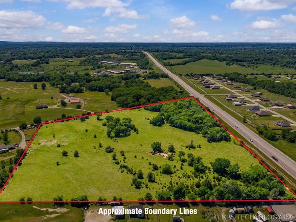22 S 326th East Avenue , Coweta, OK 74429
