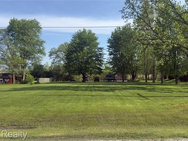 4612 16th Street , St. Clair, MI 48079