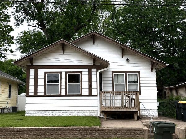217 Rebecca St., Sioux City, IA 51103