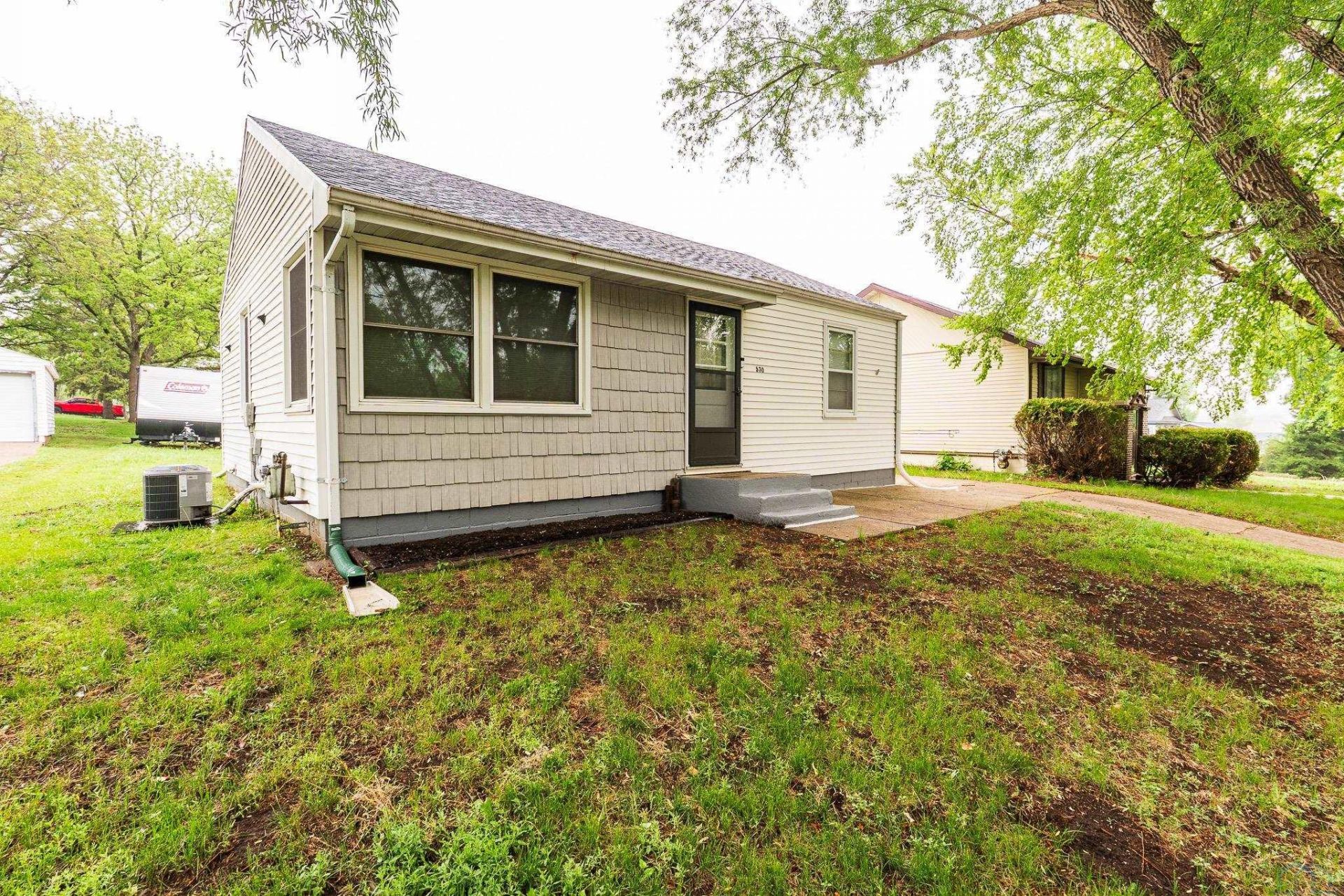 530 S 8th Street, Akron, IA 51101 Main Photo
