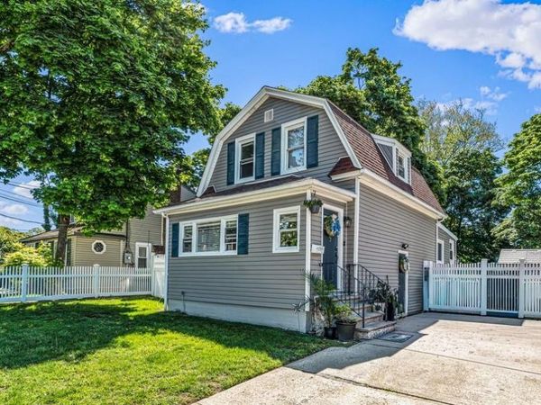 42 Willow Avenue , Freeport, NY 11520