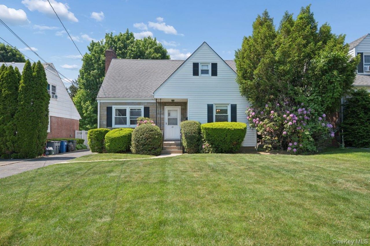 65 Lyons Road, Scarsdale, NY 10583 Main Photo