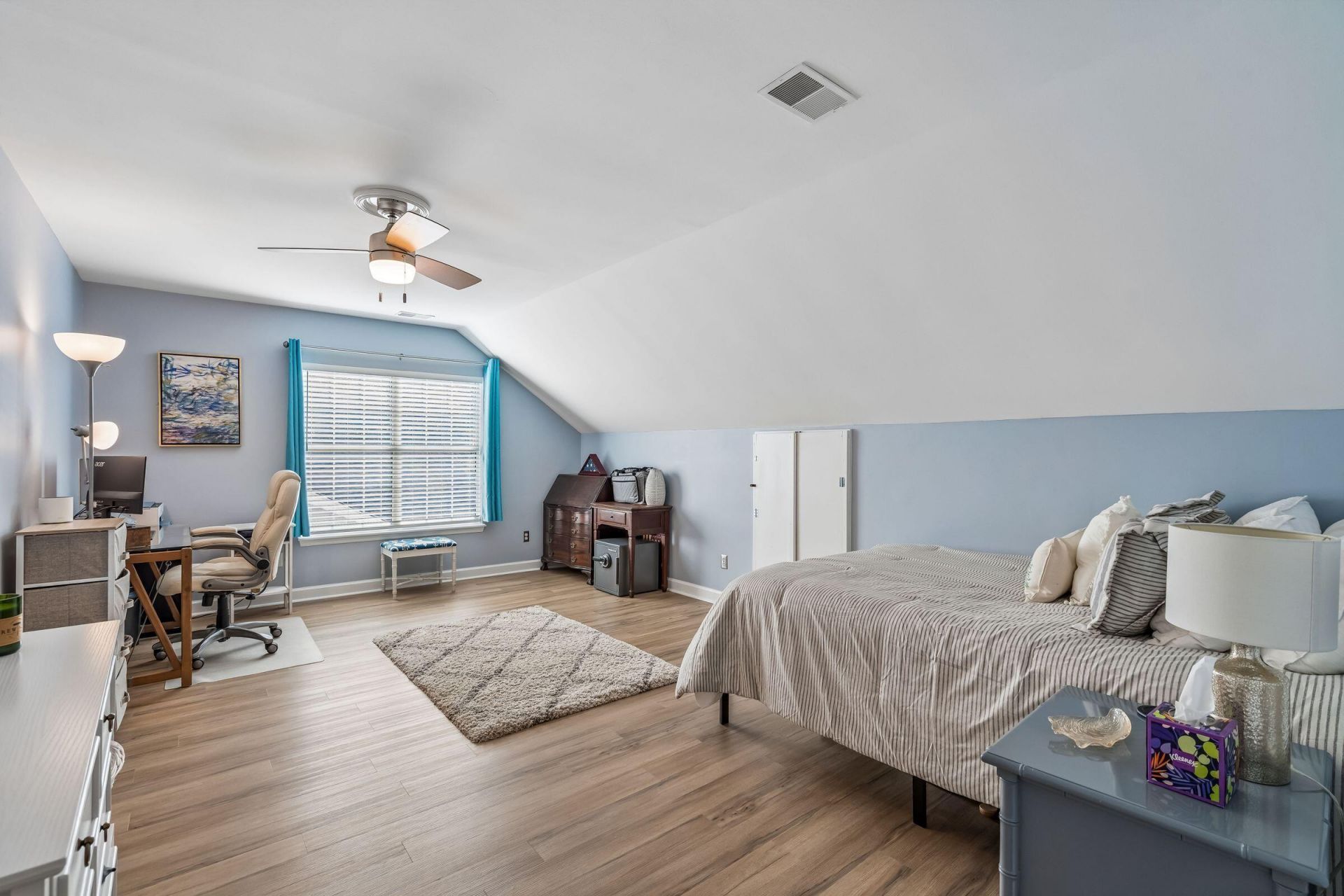 602 Portico Park Photo 41