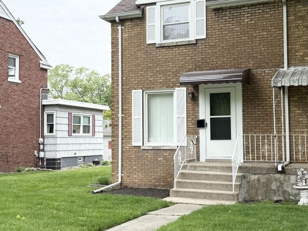 229 Broadmoor Avenue , Munster, IN 46321