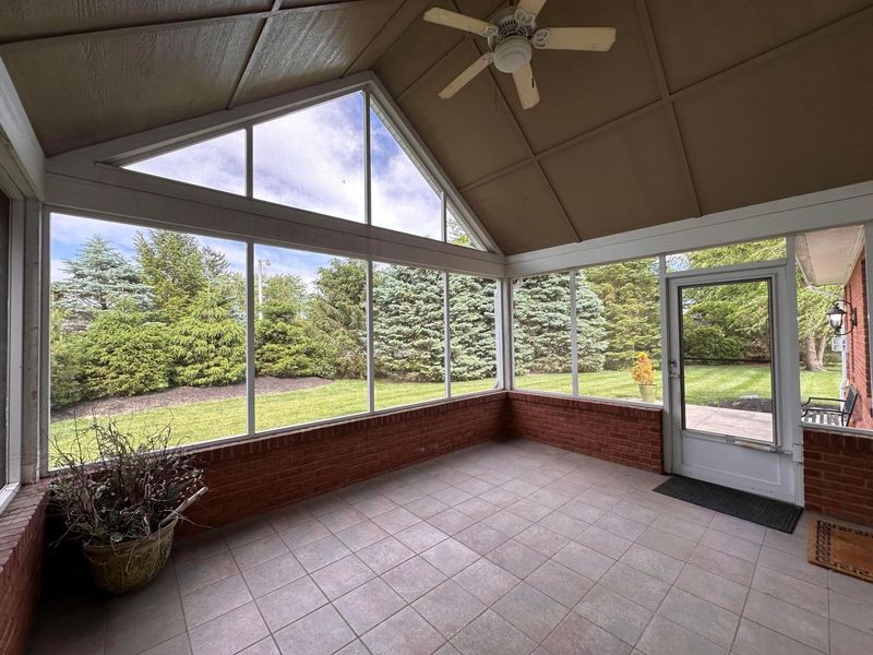 1060 Damon Drive , Washington Court House, OH 43160 Photo 15