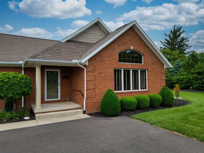 1060 Damon Drive , Washington Court House, OH 43160 Photo 2
