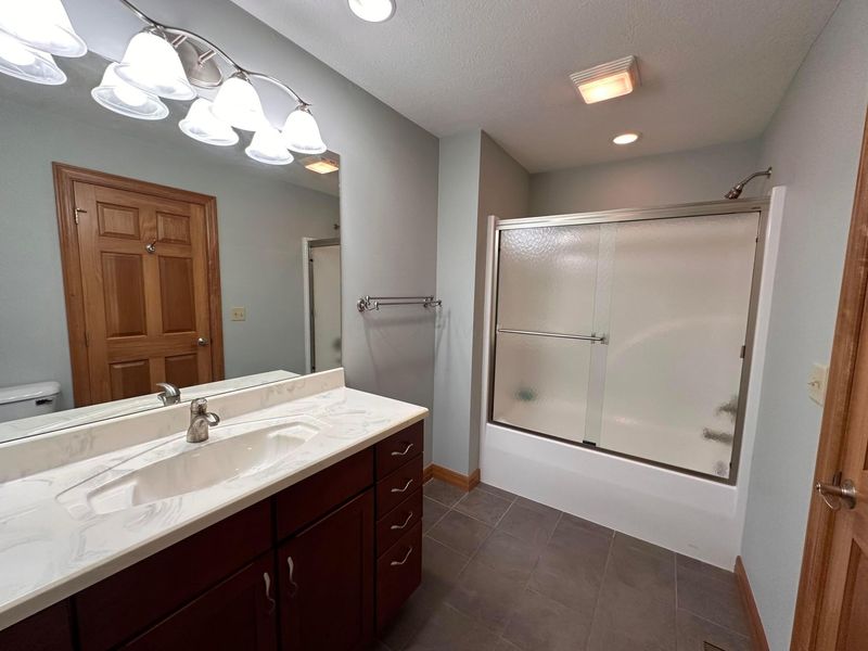 1060 Damon Drive , Washington Court House, OH 43160 Photo 20