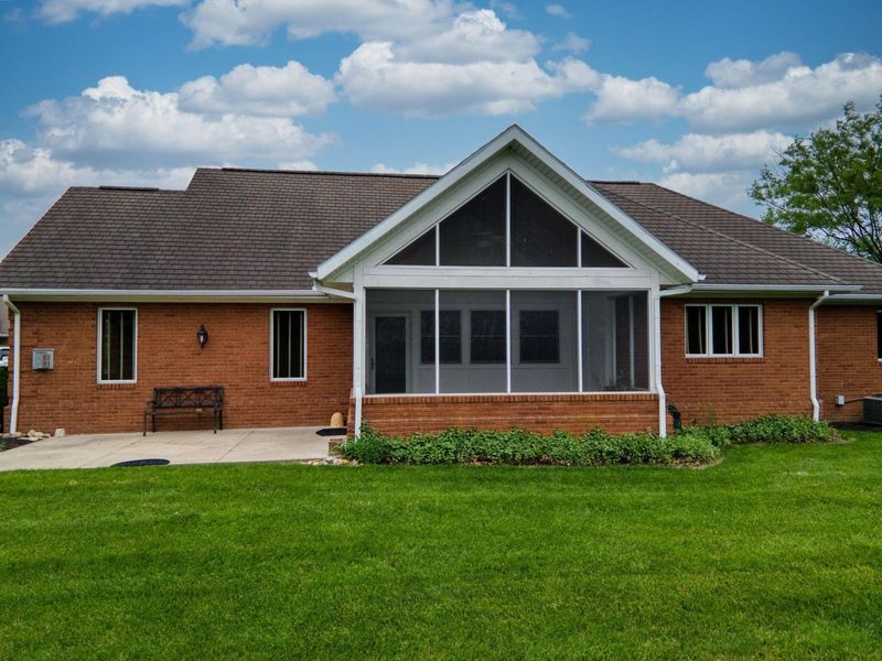 1060 Damon Drive , Washington Court House, OH 43160 Photo 4