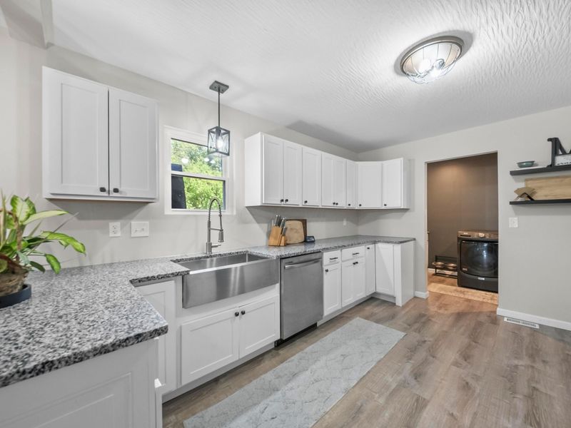 14770 S Perry Road , Laurelville, OH 43135 Photo 8
