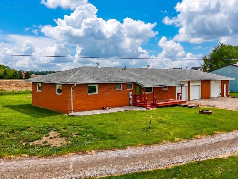 9672 Schoolhouse Road NW, Canal Winchester, OH 43110 Photo 2