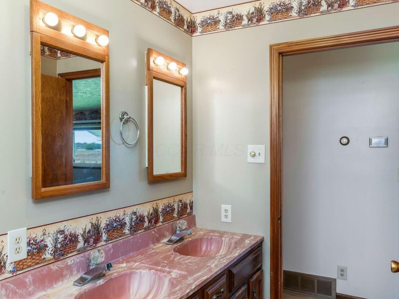 9672 Schoolhouse Road NW, Canal Winchester, OH 43110 Photo 22