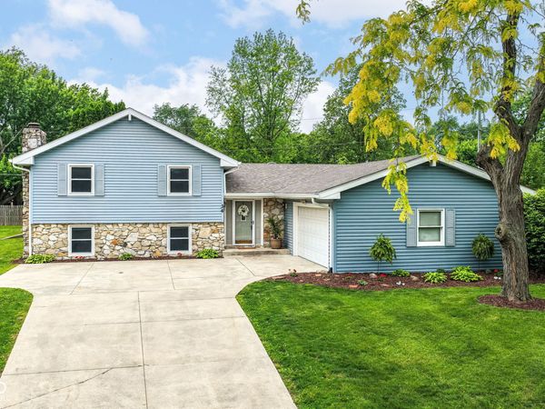 34 Sleepy Hollow Court , Westfield, IN 46074