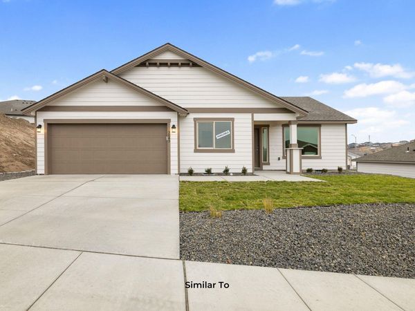 1613 Parkwood Ct, Grandview, WA 98930