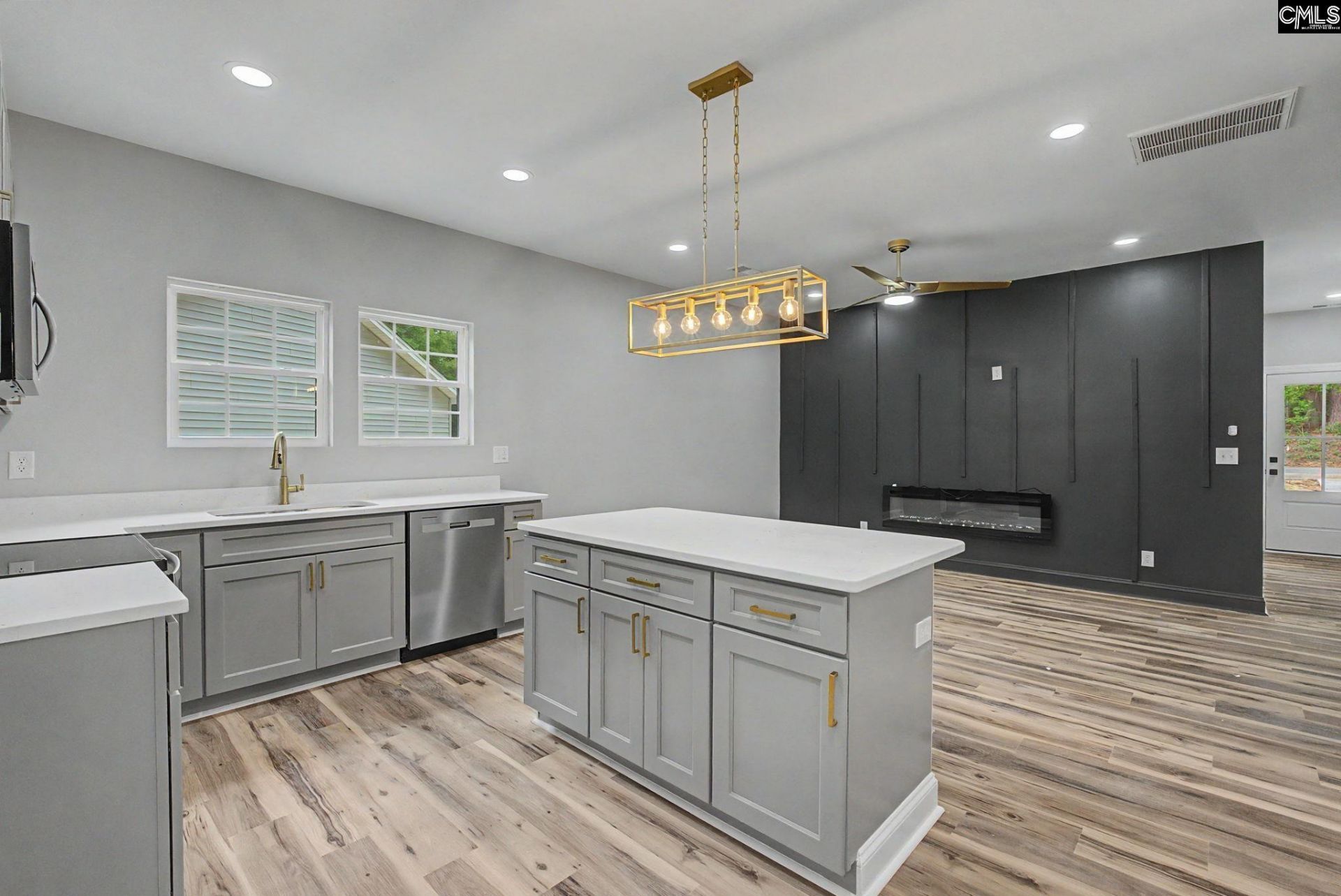 6488 Margate Street Photo 15
