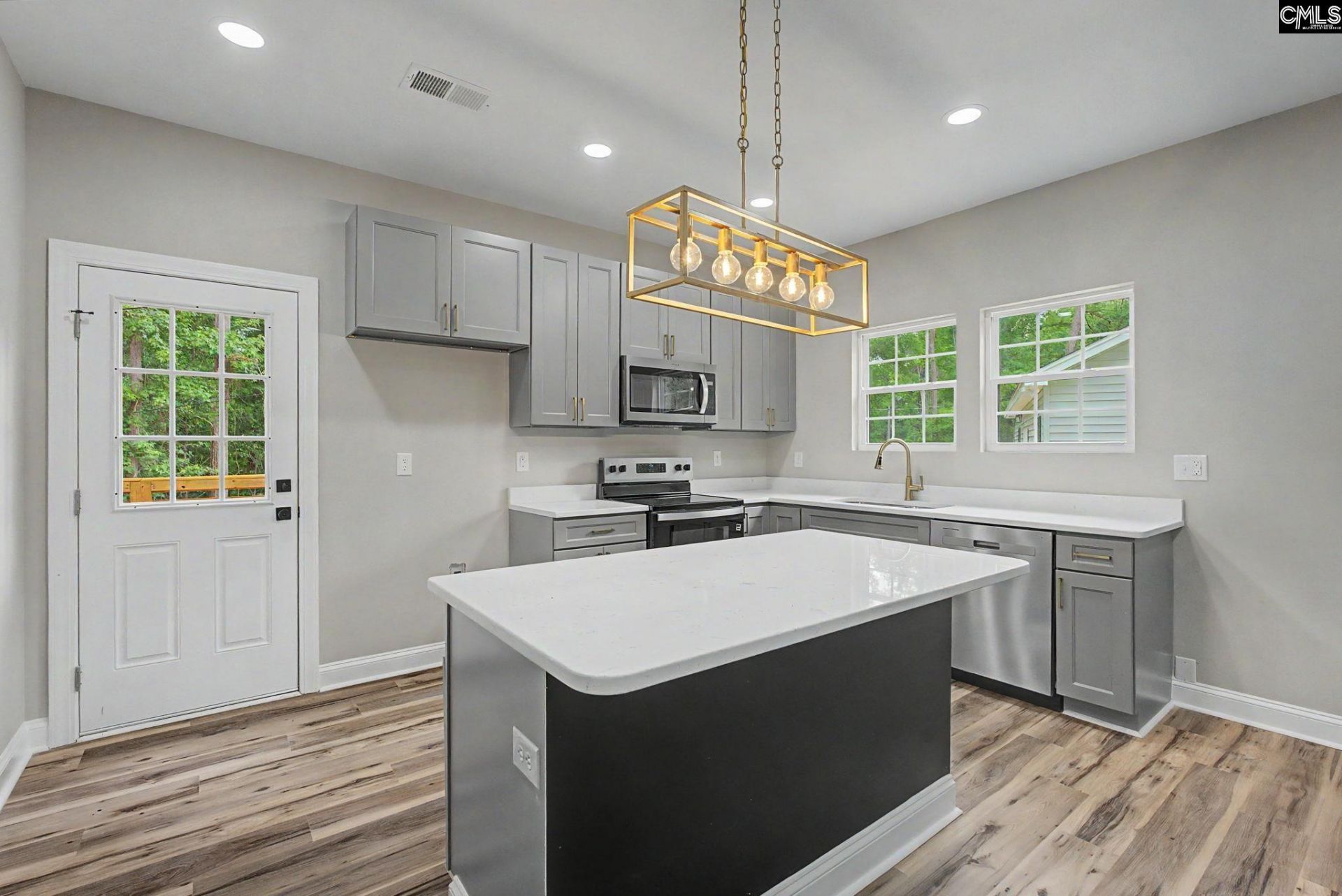 6488 Margate Street Photo 16