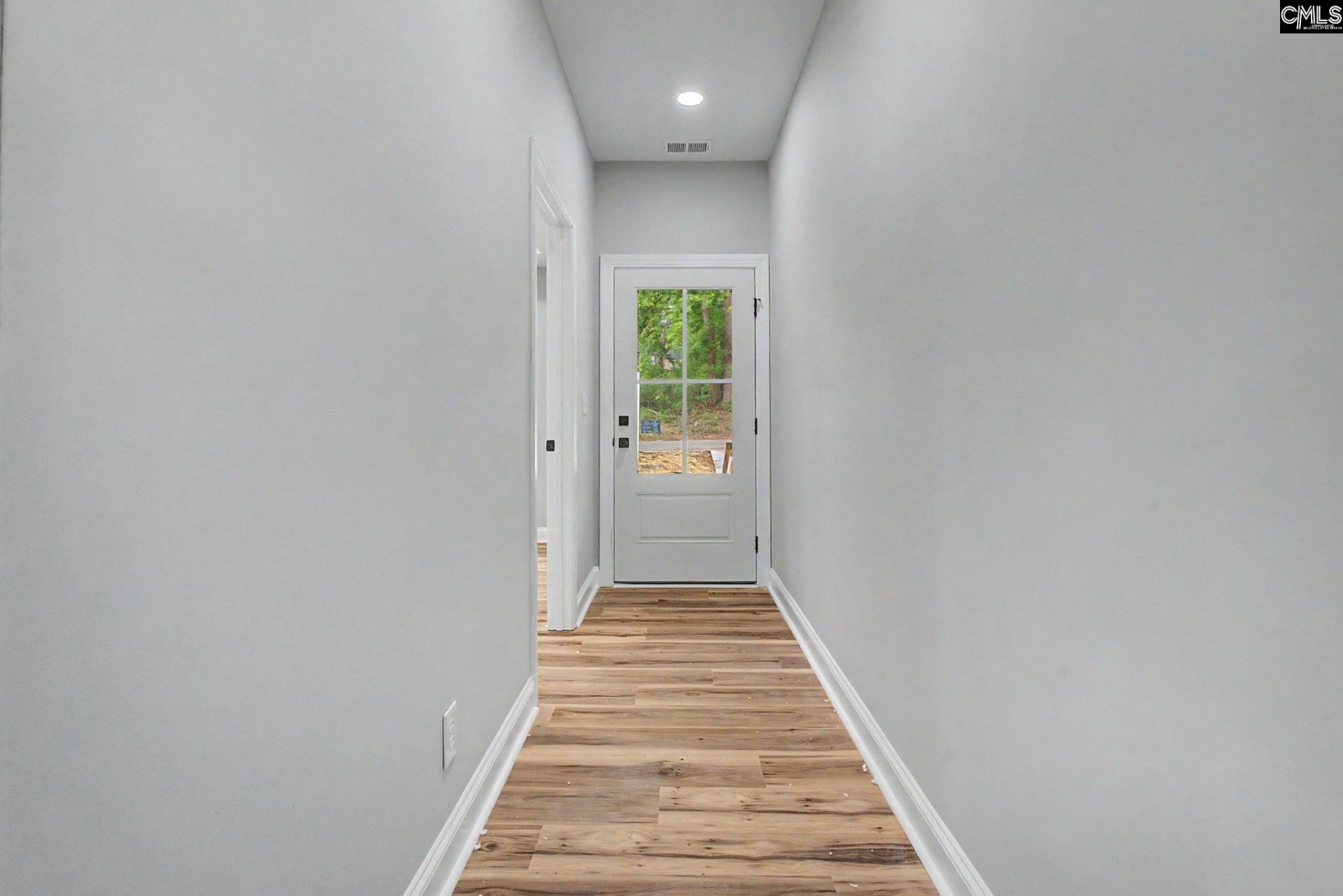 6488 Margate Street Photo 9