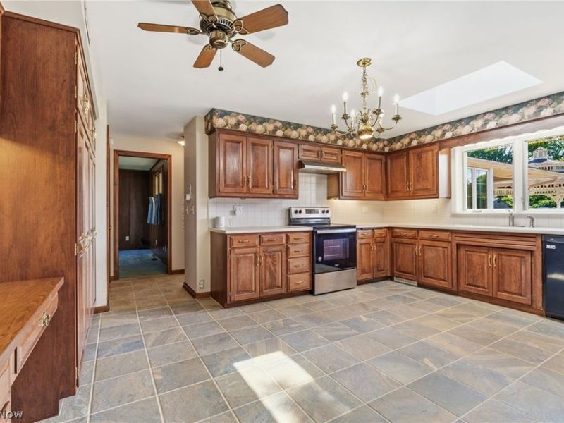 3410 Lindbergh Avenue NW, Canton, OH 44718 Photo 16