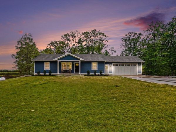 13298 Rich Street, Grand Haven, MI 49417