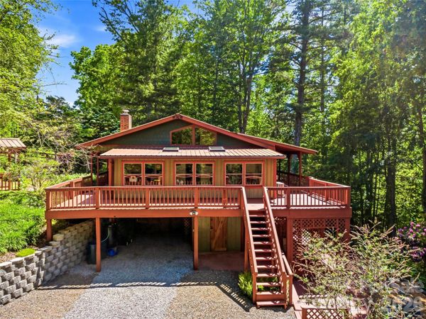 200 River Ridge Drive, Burnsville, NC 28714