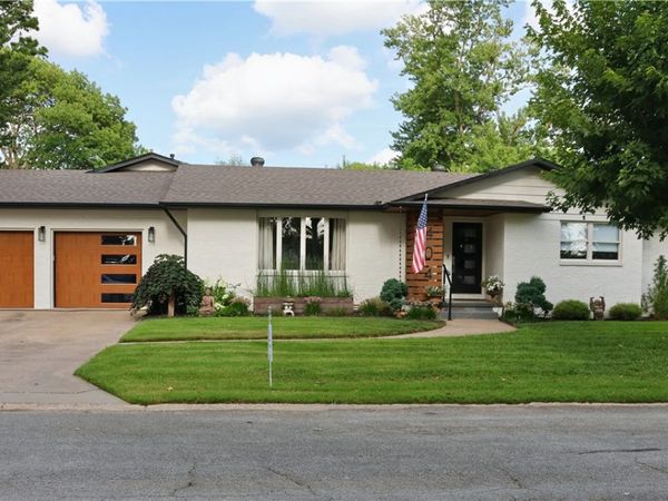 404 NW H Street, Bentonville, AR 72712