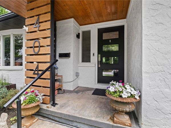 404 NW H Street , Bentonville, AR 72712