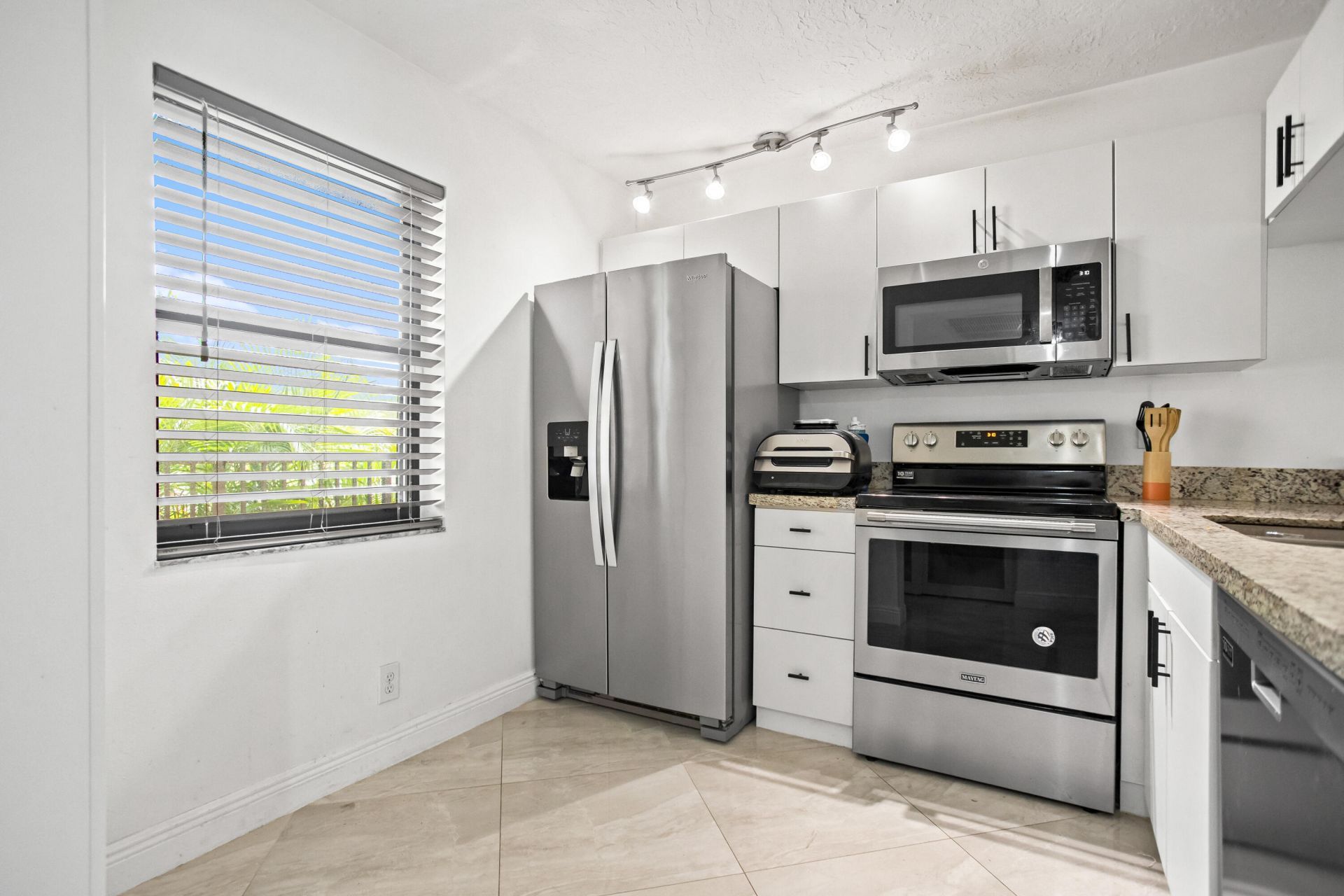 10401 W Broward Boulevard, Unit 209, Plantation, FL 33324 Photo