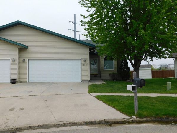 840 Lakeridge Place , West Fargo, ND 58078