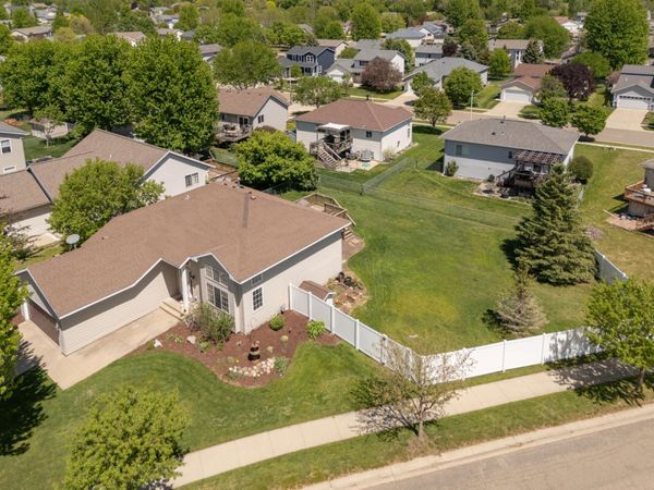 5714 49th Avenue NW, Rochester, MN 55901