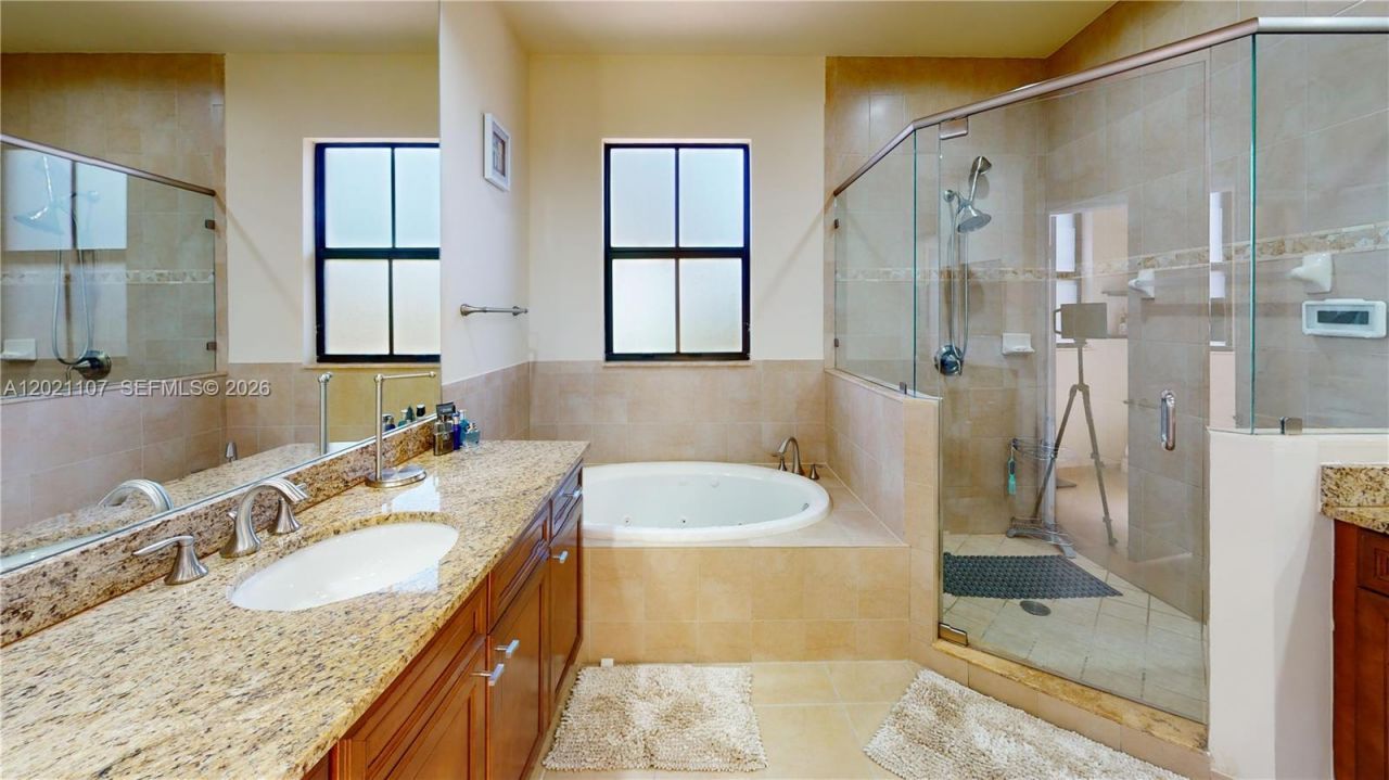 8610 NW 101st Pl , Doral, FL 33178 Photo