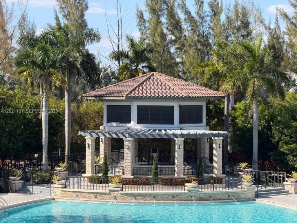 8610 NW 101st Pl , Doral, FL 33178 Photo