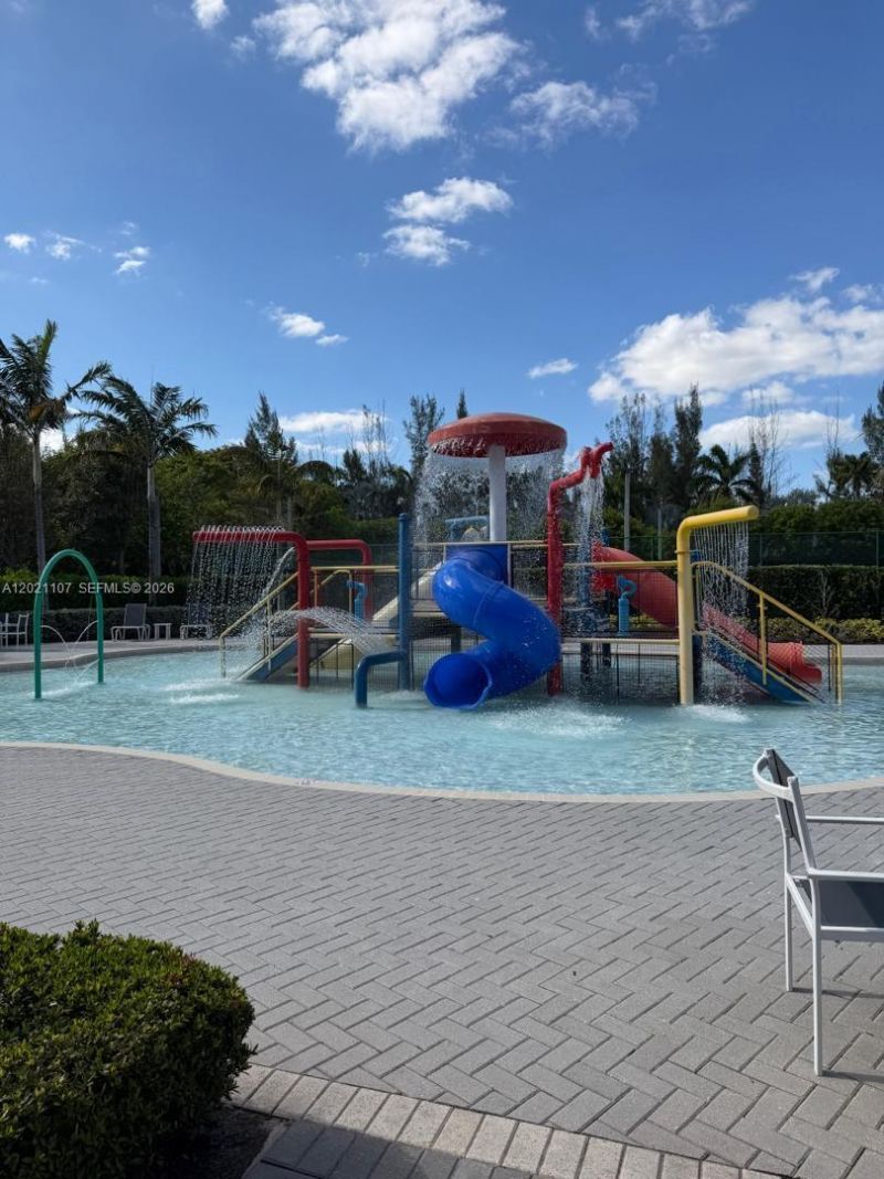 8610 NW 101st Pl , Doral, FL 33178 Photo