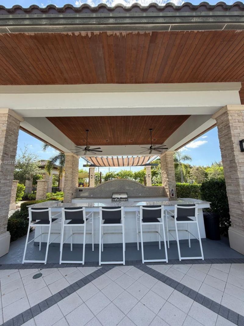 8610 NW 101st Pl , Doral, FL 33178 Photo