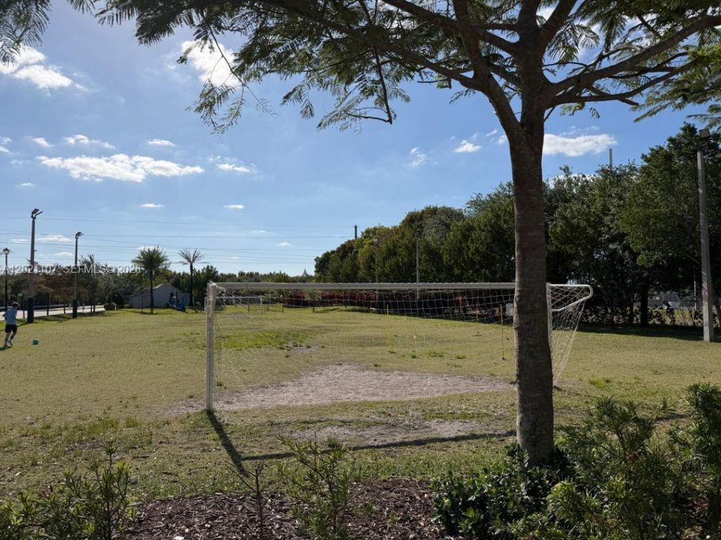 8610 NW 101st Pl , Doral, FL 33178 Photo