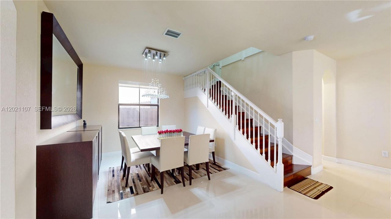 8610 NW 101st Pl , Doral, FL 33178 Photo