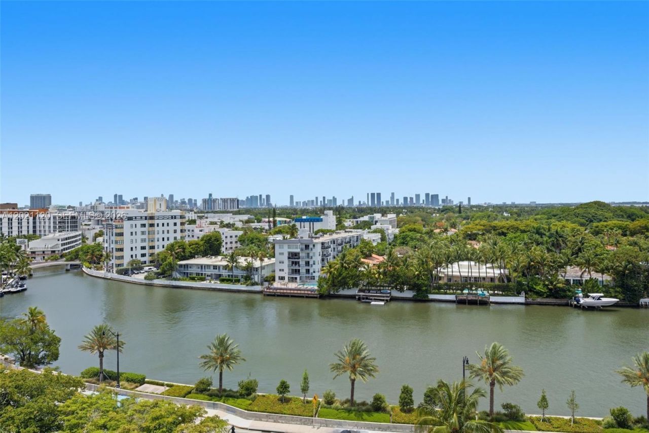2555 Collins Ave , Unit 1106, Miami Beach, FL 33140 Photo