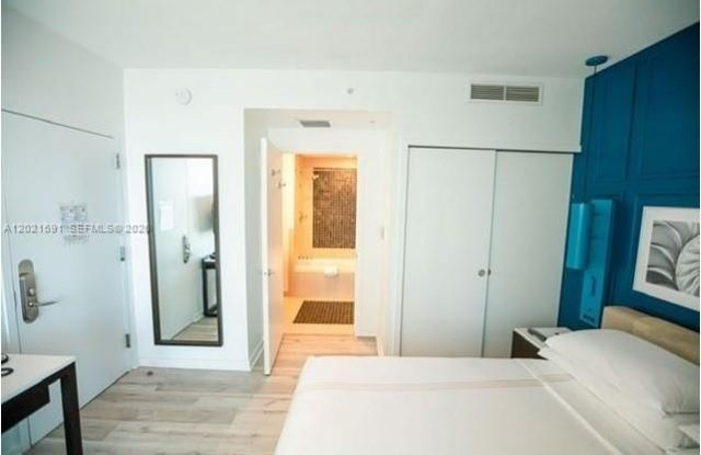 17315 Collins Ave , Unit 806, Sunny Isles Beach, FL 33160 Photo