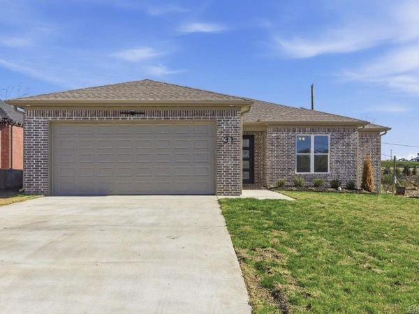 31 Walnut Valley Drive , Little Rock, AR 72211