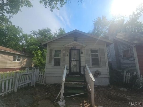 4834 Calvin Avenue , St Louis, MO 63115