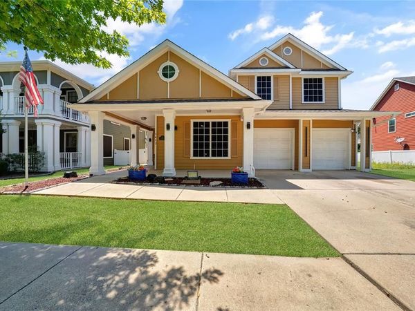 1413 Stone Mountain Parkway, Savannah, TX 76227
