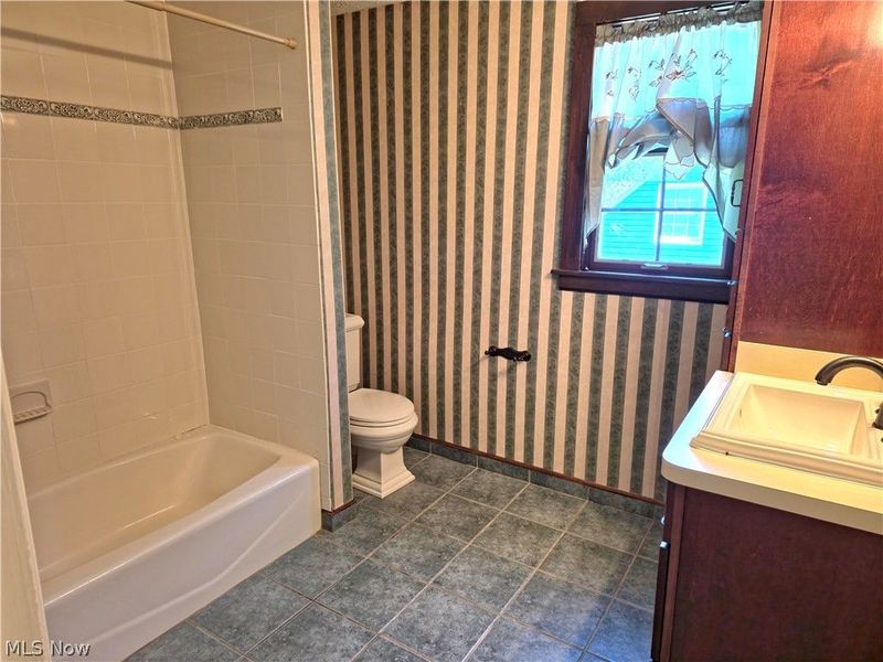 6670 Stratford Road , Concord Township, OH 44077 Photo 9